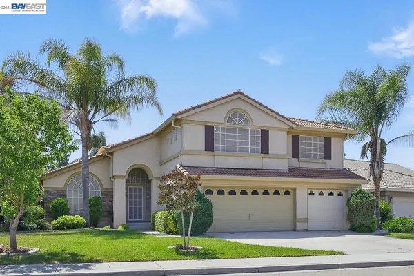 $768,000 | 723 Ann Gabriel Lane, Tracy, CA 95377