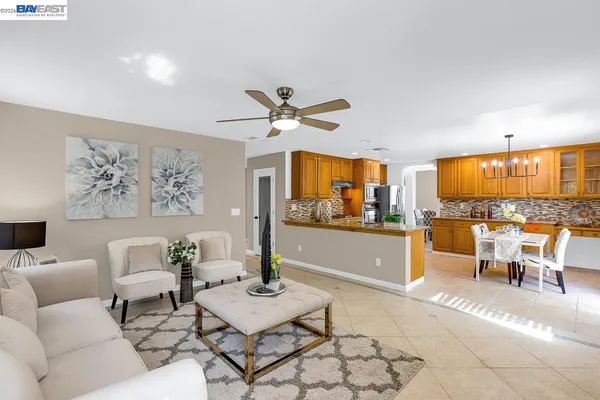 $768,000 | 723 Ann Gabriel Lane, Tracy, CA 95377