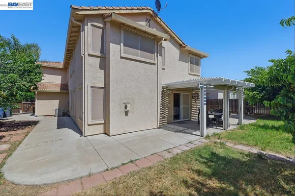 $768,000 | 723 Ann Gabriel Lane, Tracy, CA 95377