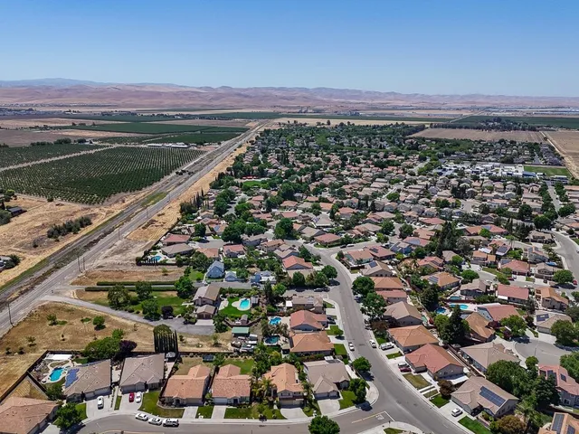 $780,000 | 723 Ann Gabriel Lane, Tracy, CA 95377