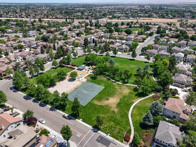 $780,000 | 723 Ann Gabriel Lane, Tracy, CA 95377