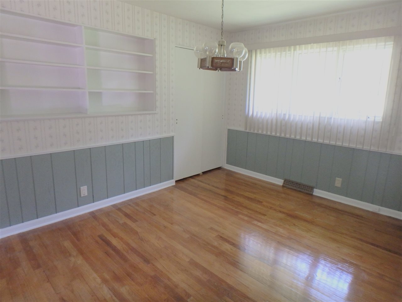 25560 Grant Road South Bend, IN 46619 - Photo 15 of 35 Gallery Image 15