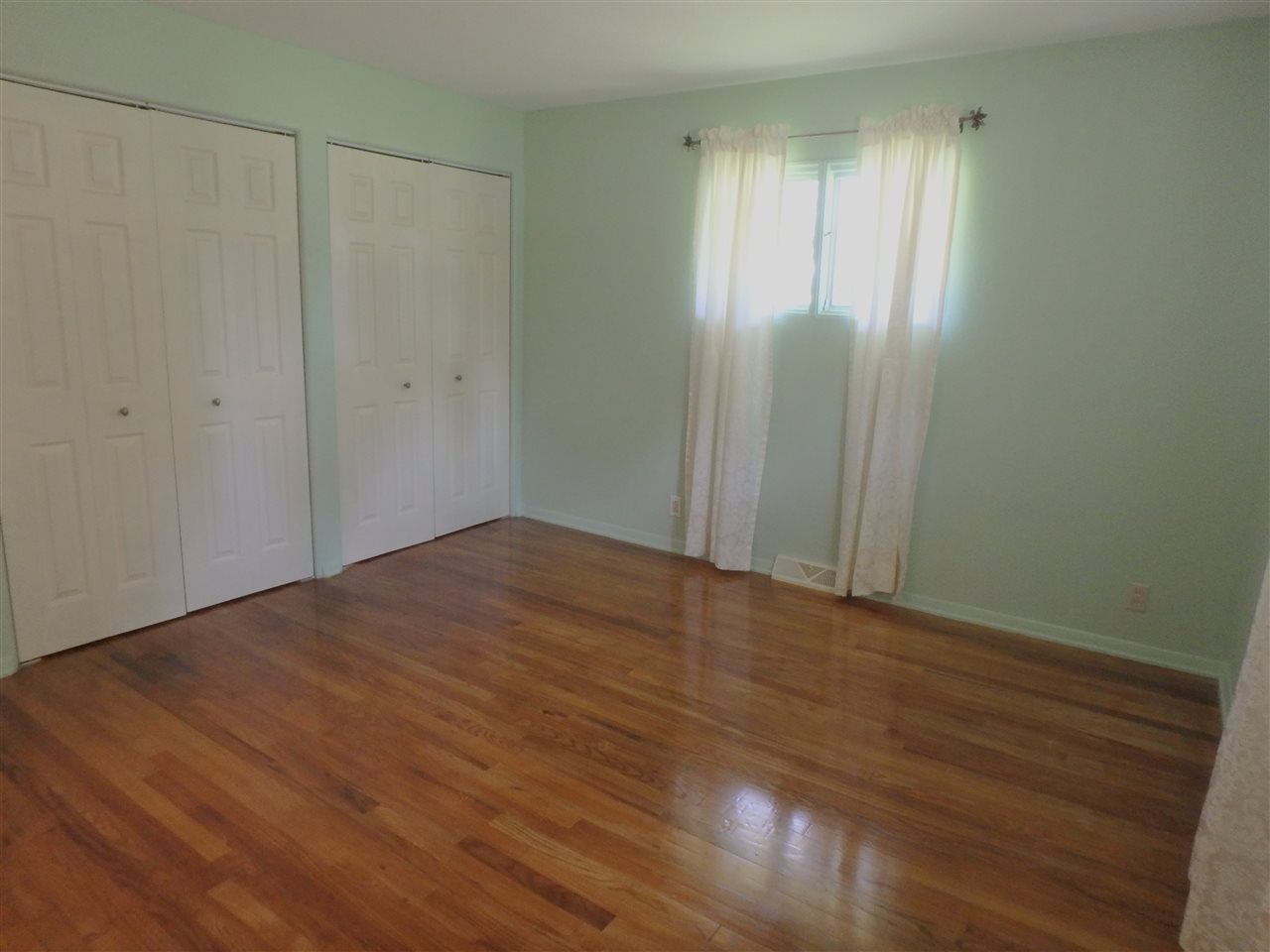 25560 Grant Road South Bend, IN 46619 - Photo 17 of 35 Gallery Image 17