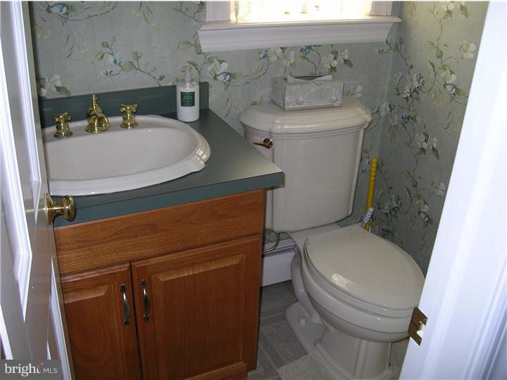 15 Hemlock Road Levittown, PA 19056 - Photo 17 of 22 Half Bath