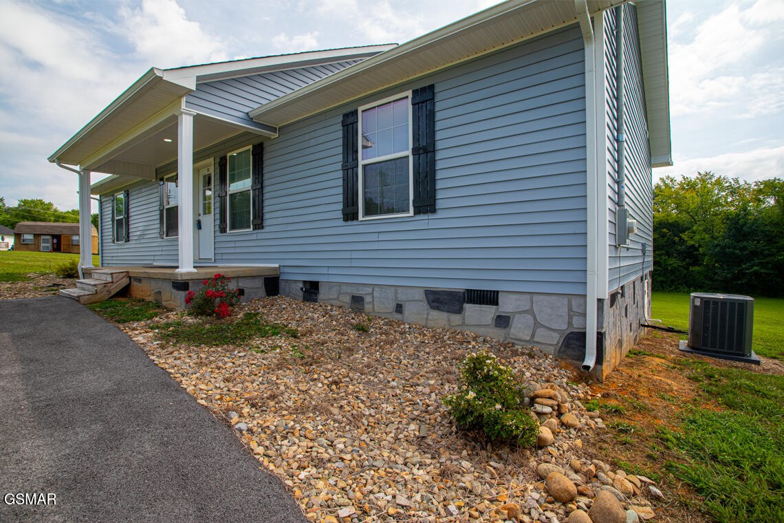 318 Harrison Ferry Road White Pine, TN 37890 - Photo 15 of 36