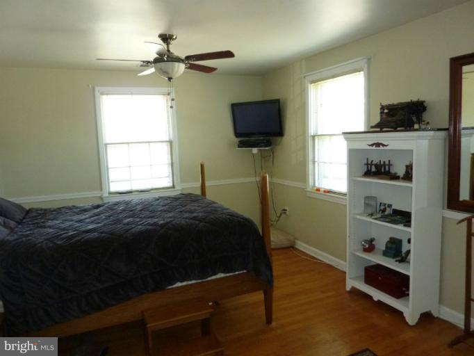 6200 Griffith Road Gaithersburg, MD 20882 - Photo 4 of 19 Bedroom (Master)