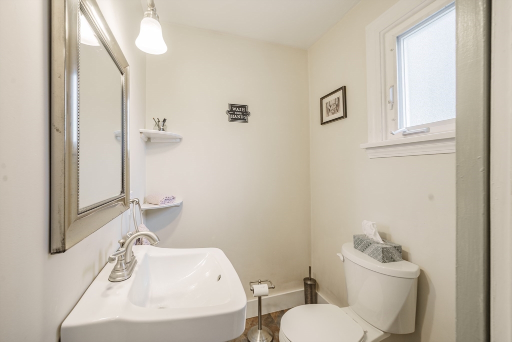 23 Berwick Road Longmeadow, MA 01106 - Photo 16 of 19