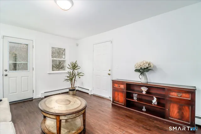 $499,000 | 33 Hickory Hill Road, Brookfield, CT 06804