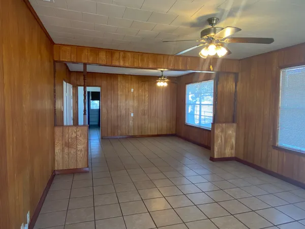 $1,450 | 500 Greasy Bend Road, Smithville, TX 78957