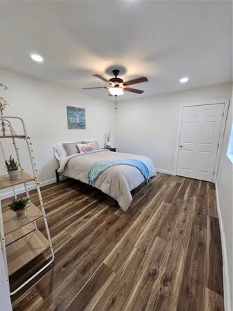 $1,100 | 3126 Ohio Street, Unit B, Baytown, TX 77520