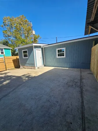 $1,100 | 3126 Ohio Street, Unit B, Baytown, TX 77520