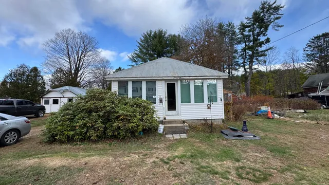 $125,000 | 8 Pleasant Street, Fryeburg, ME 04037