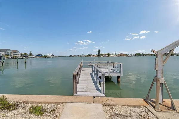 $1,400,000 | 14257 North Bayshore Drive, Madeira Beach, FL 33708