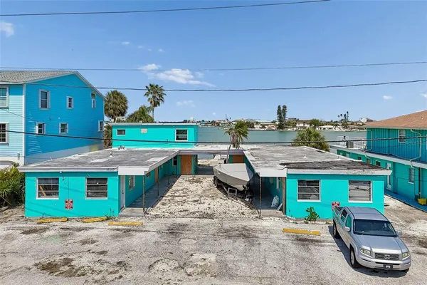 $1,400,000 | 14257 North Bayshore Drive, Madeira Beach, FL 33708