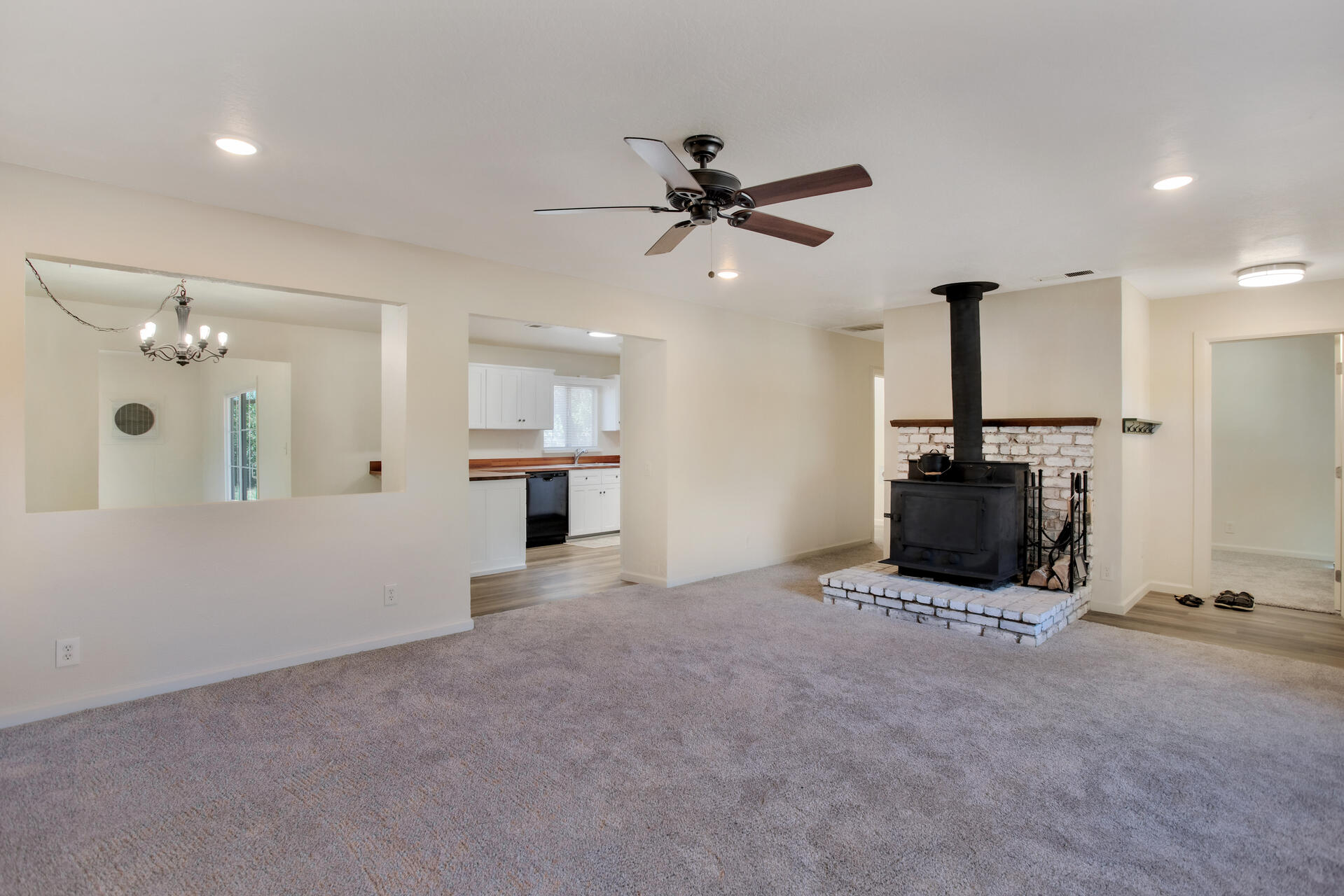 8154 Churn Creek Road Redding, CA 96002 - Photo 5 of 22 IMG_5214