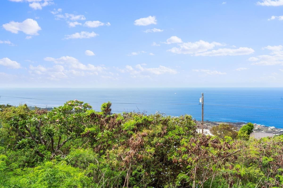 88-2259 Milolii Road Captain Cook, HI 96704 - Photo 6 of 30 a view of a lake