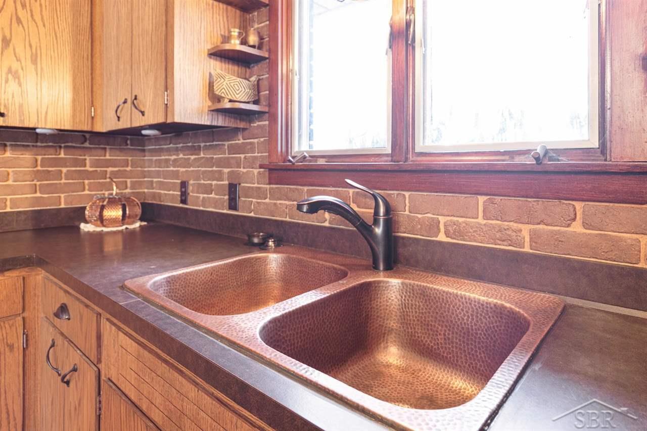 3910 North Thomas Road Freeland, MI 48623 - Photo 14 of 43 50065102-13.JPG