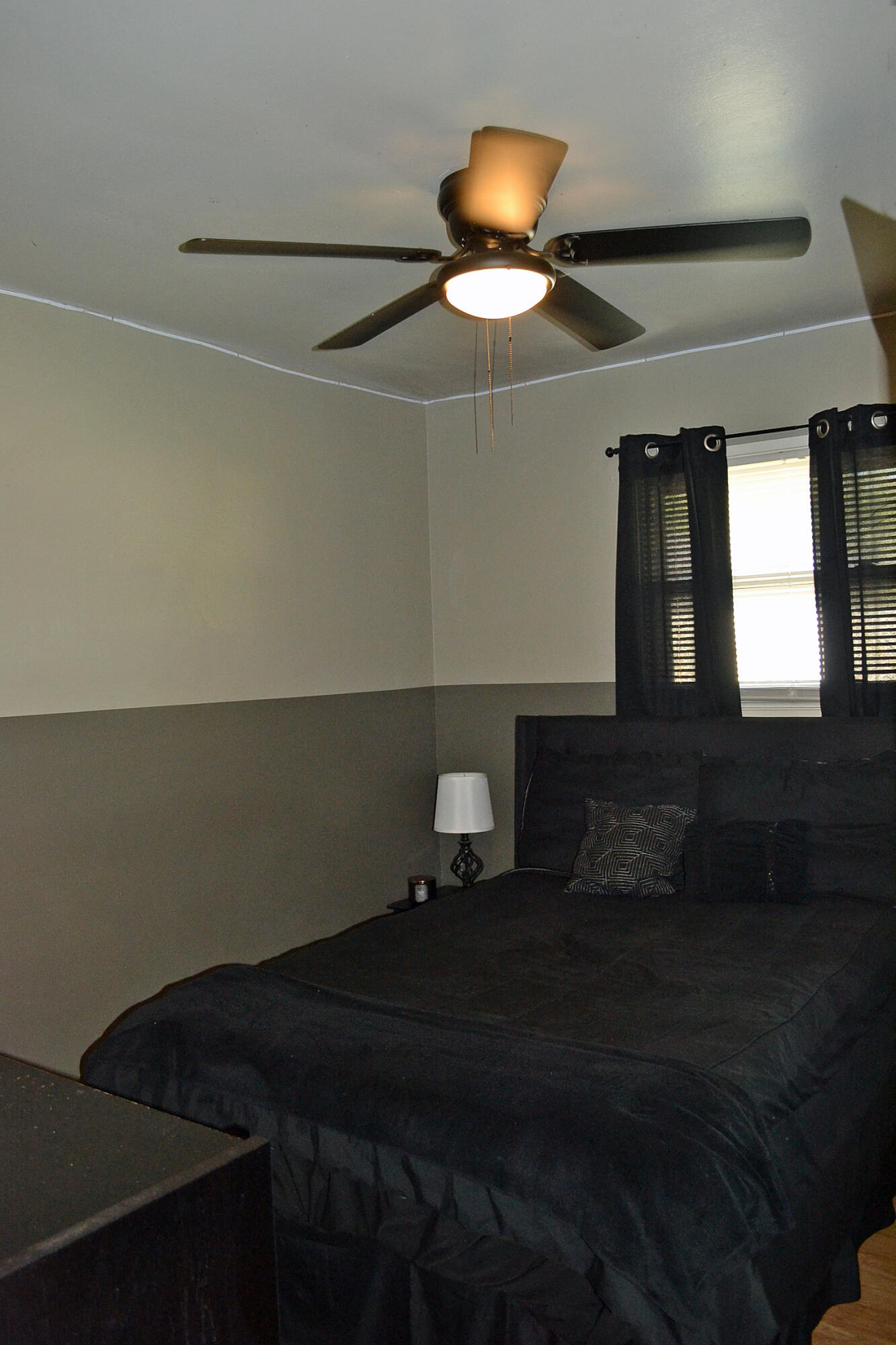 3718 173rd Court Hammond, IN 46323 - Photo 16 of 30 a living room with furniture and a ceiling fan