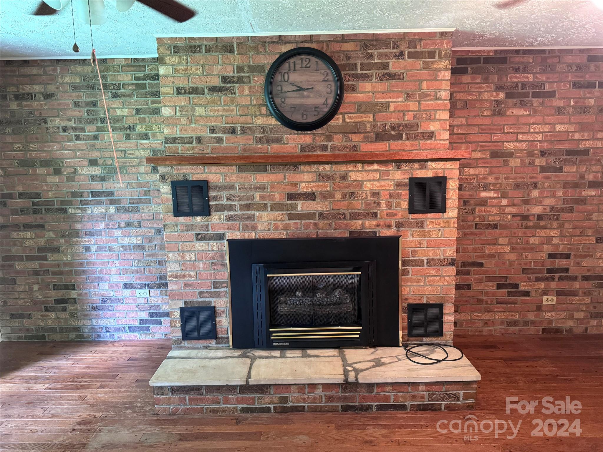 73 Jarrett Road Bakersville, NC 28705 - Photo 7 of 29 Gallery Image 7