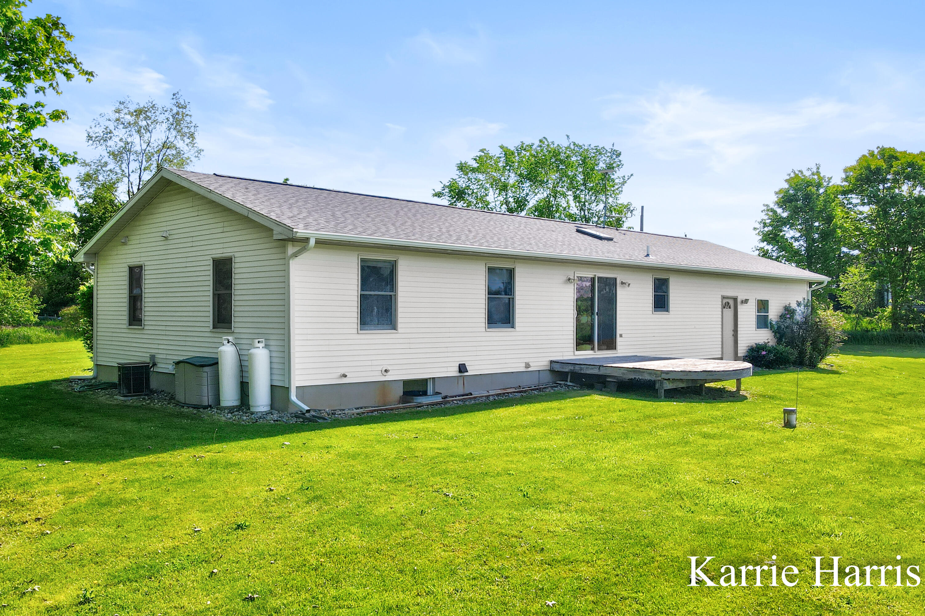 6048 Cedar Lake Road Southeast Sheridan, MI 48884 - Photo 29 of 39 Side