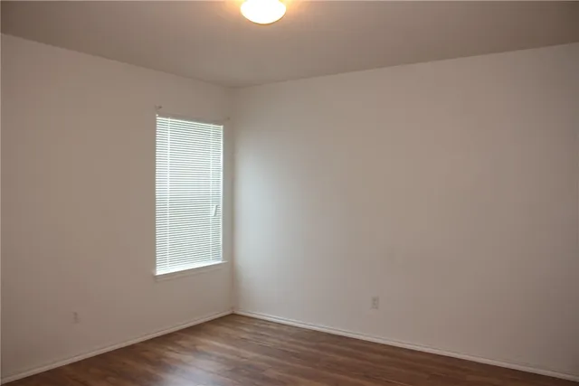 $2,000 | 107 Outfitter Drive, Bastrop, TX 78602