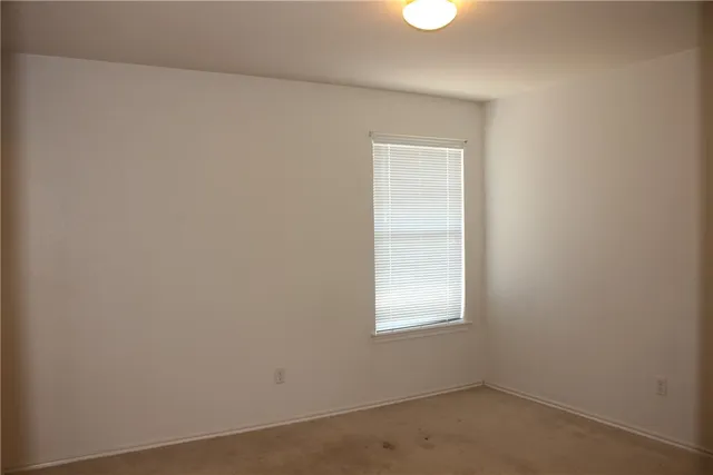 $2,000 | 107 Outfitter Drive, Bastrop, TX 78602