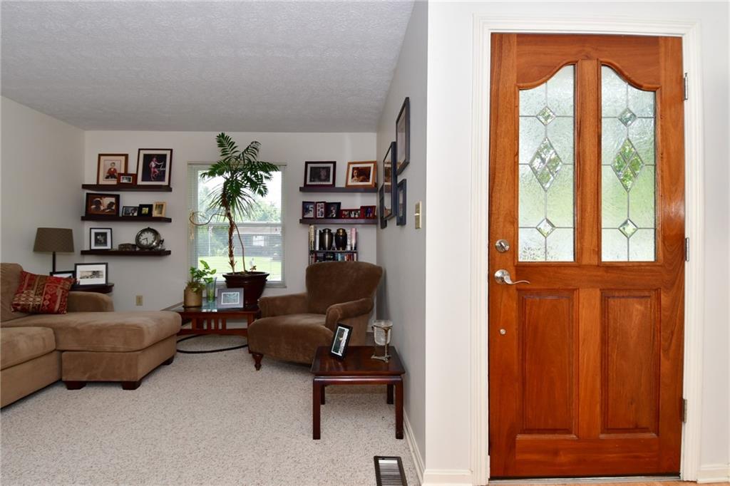 234 Lansdowne Road Indianapolis, IN 46234 - Photo 2 of 17