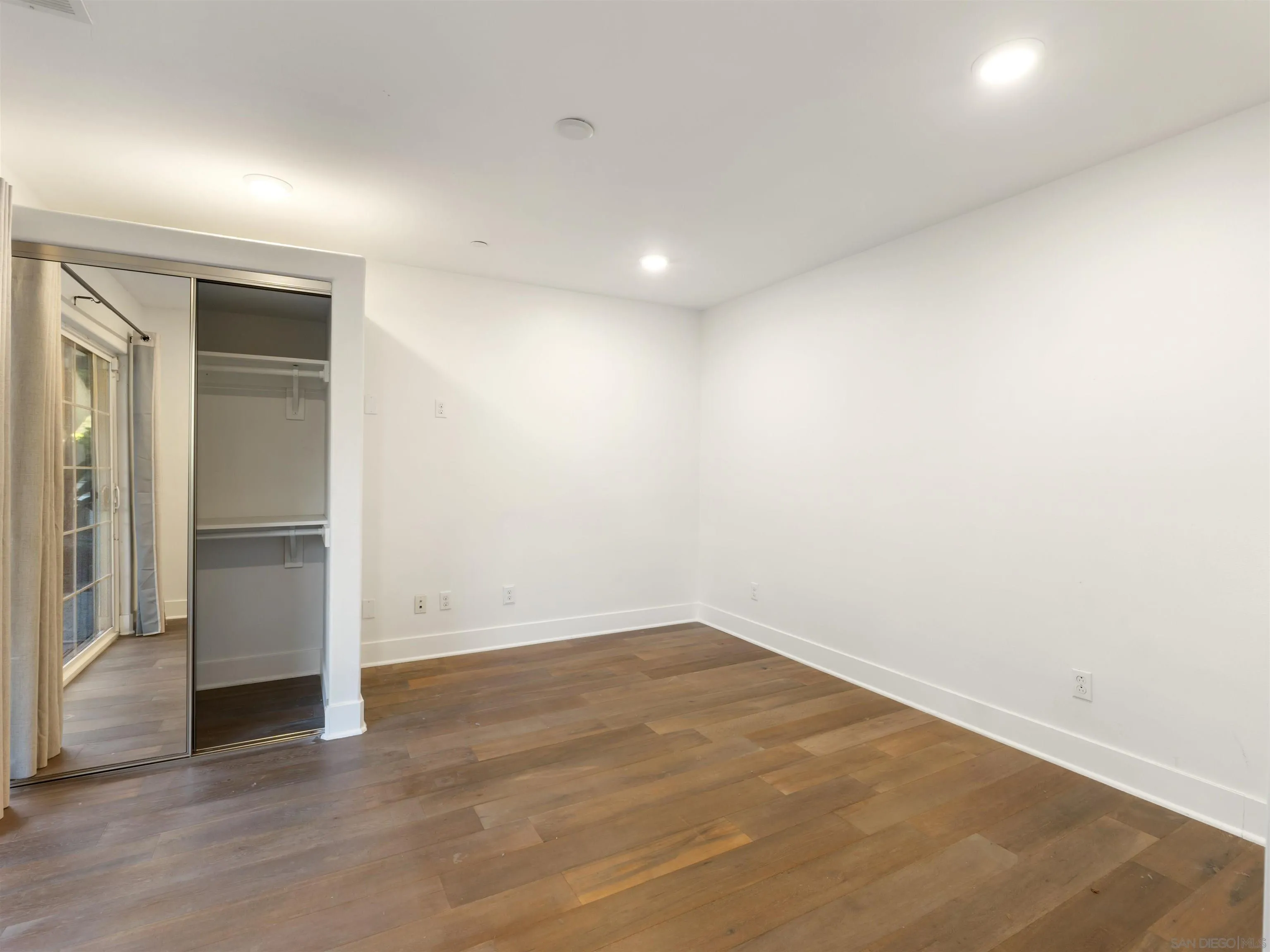 2400 Torrey Pines Road, Unit 112 La Jolla, CA 92037 - Photo 9 of 24