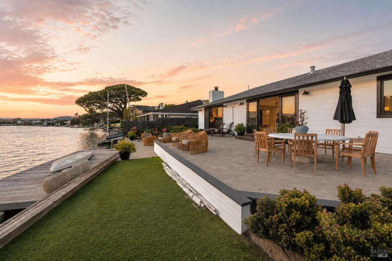 19 Peninsula Road Belvedere, CA 94920 - Photo 18 of 21 Gallery Image 18
