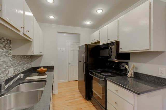 $265,000 | 4425 Westlawn Drive, Unit A203, Nashville, TN 37209