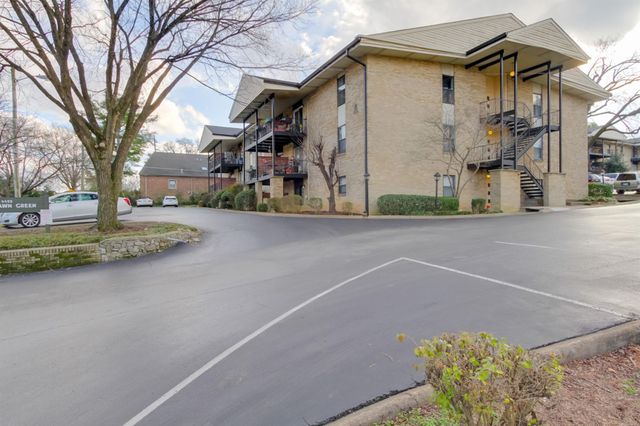 $265,000 | 4425 Westlawn Drive, Unit A203, Nashville, TN 37209