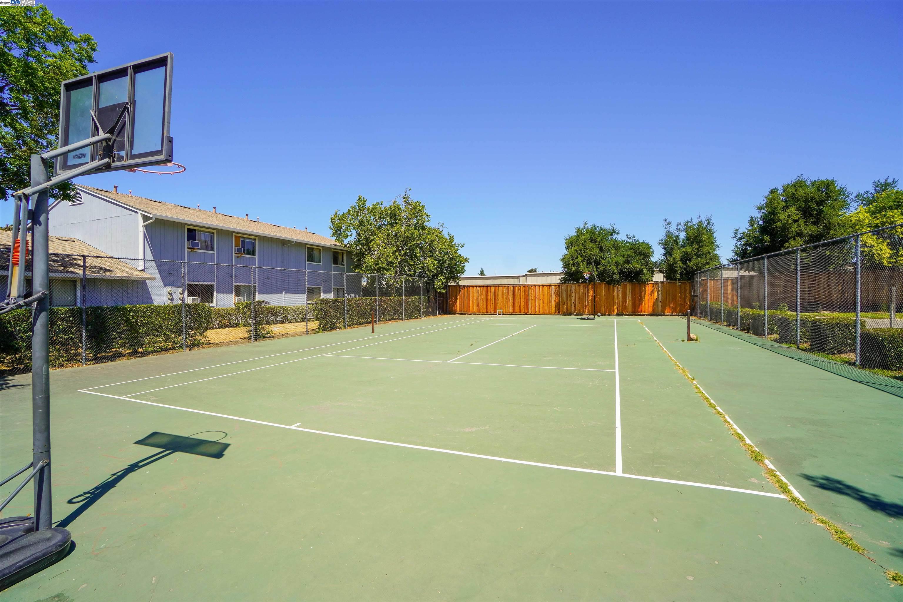 3670 Silver Oaks Way, Unit E Livermore, CA 94550 - Photo 23 of 26