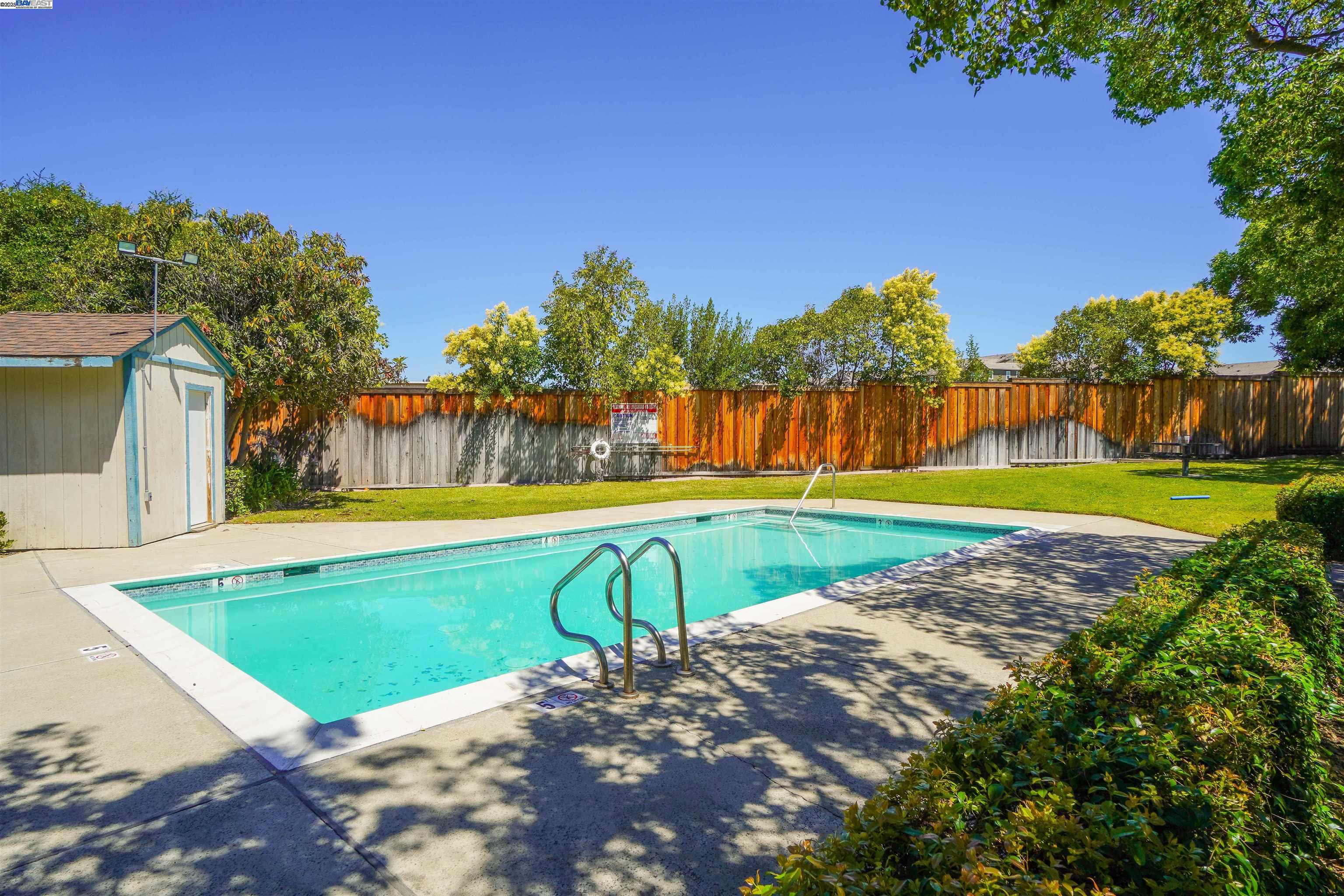 3670 Silver Oaks Way, Unit E Livermore, CA 94550 - Photo 24 of 26