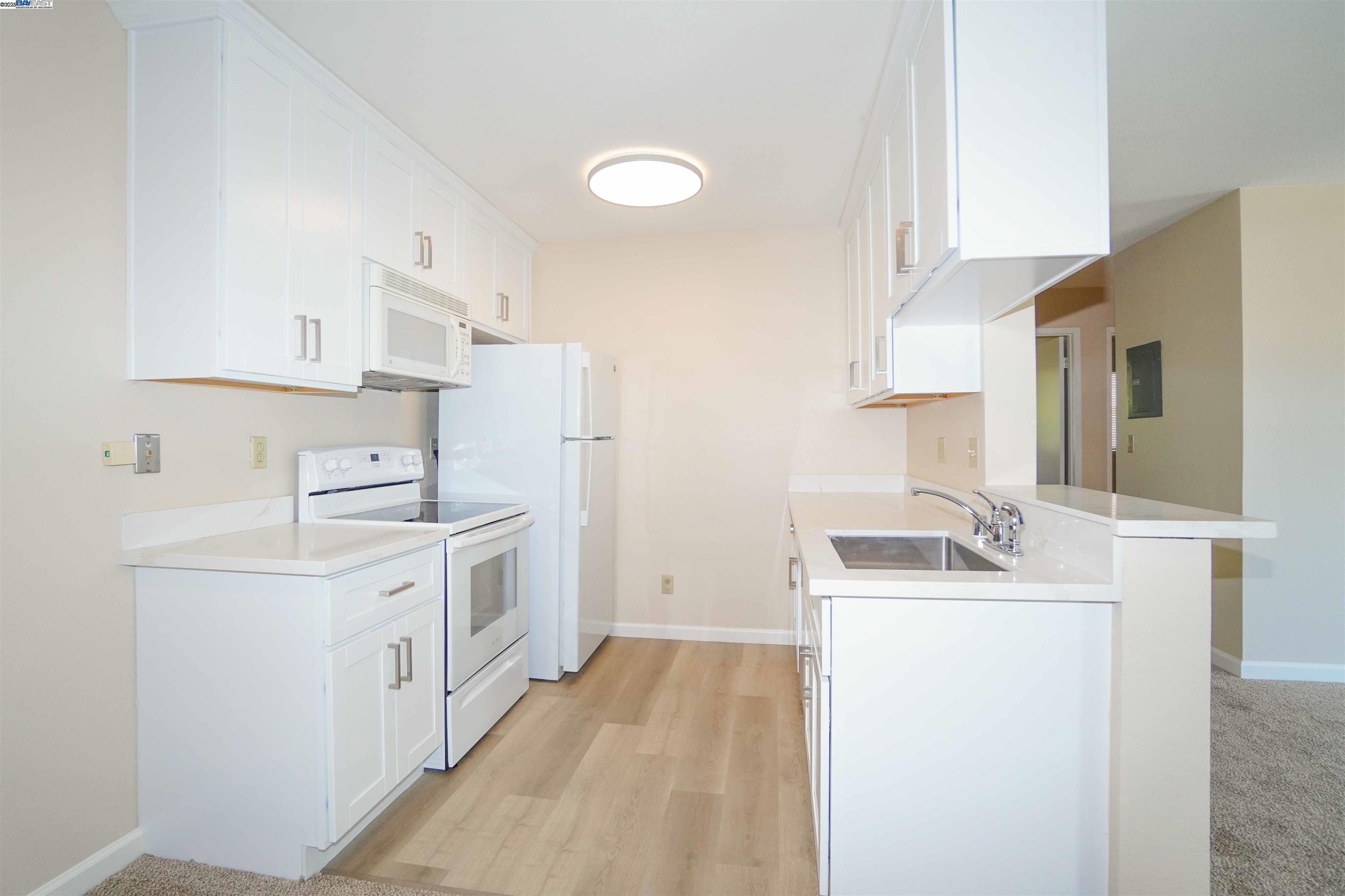 3670 Silver Oaks Way, Unit E Livermore, CA 94550 - Photo 7 of 26