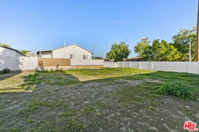 $1,199,000 | 13691 Kelowna Street, Arleta, CA 91331