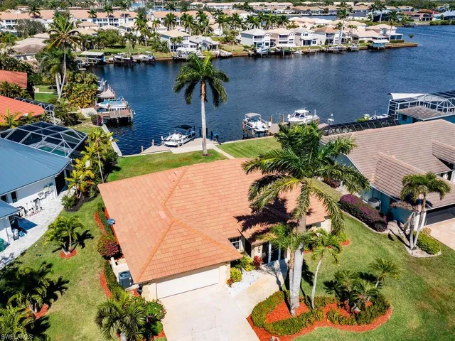 $889,000 | 111 Morning Star Cay, Naples, FL 34114