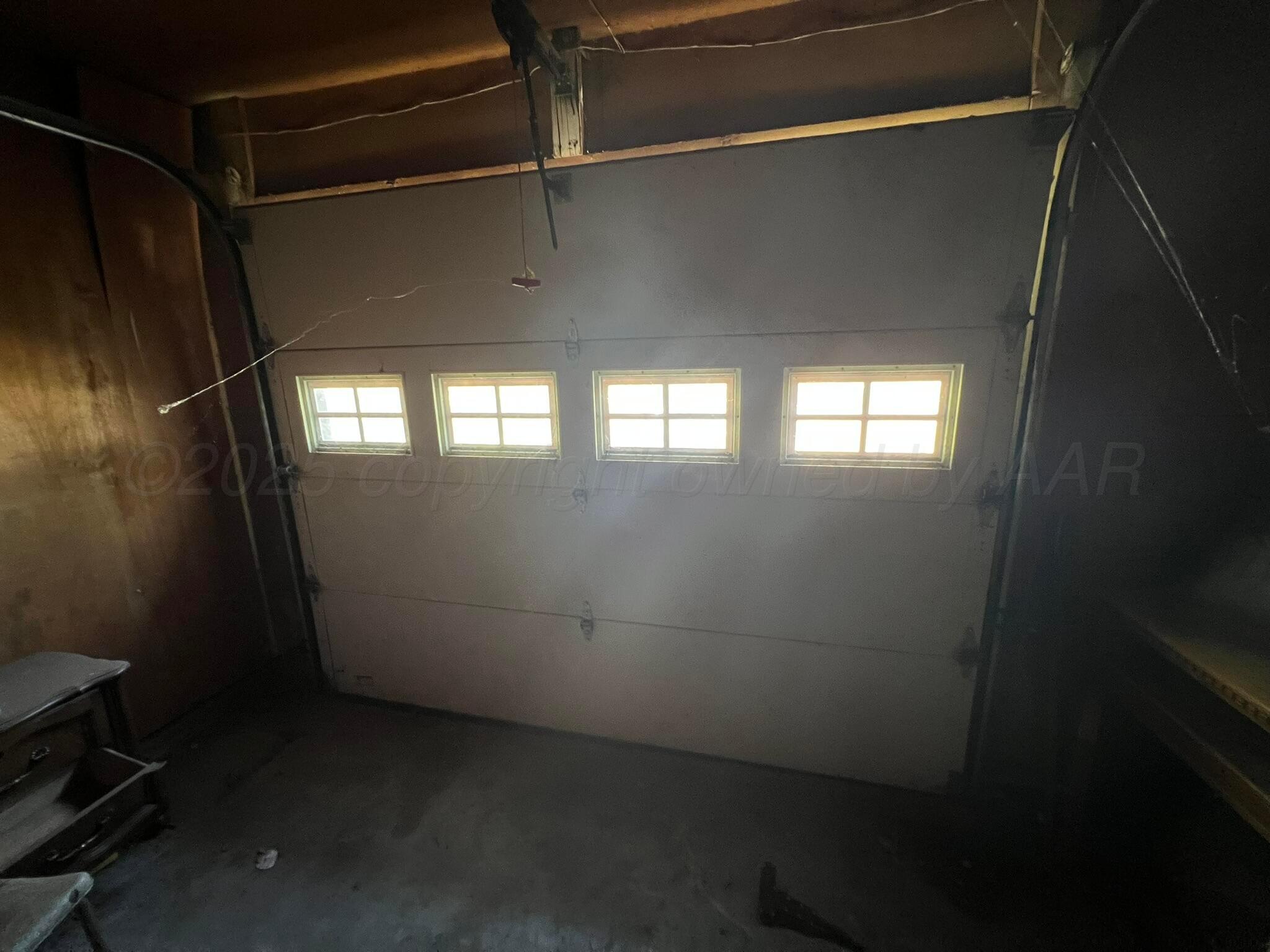 2005 North 20th Street Memphis, TX 79245 - Photo 14 of 19 a view of an empty room