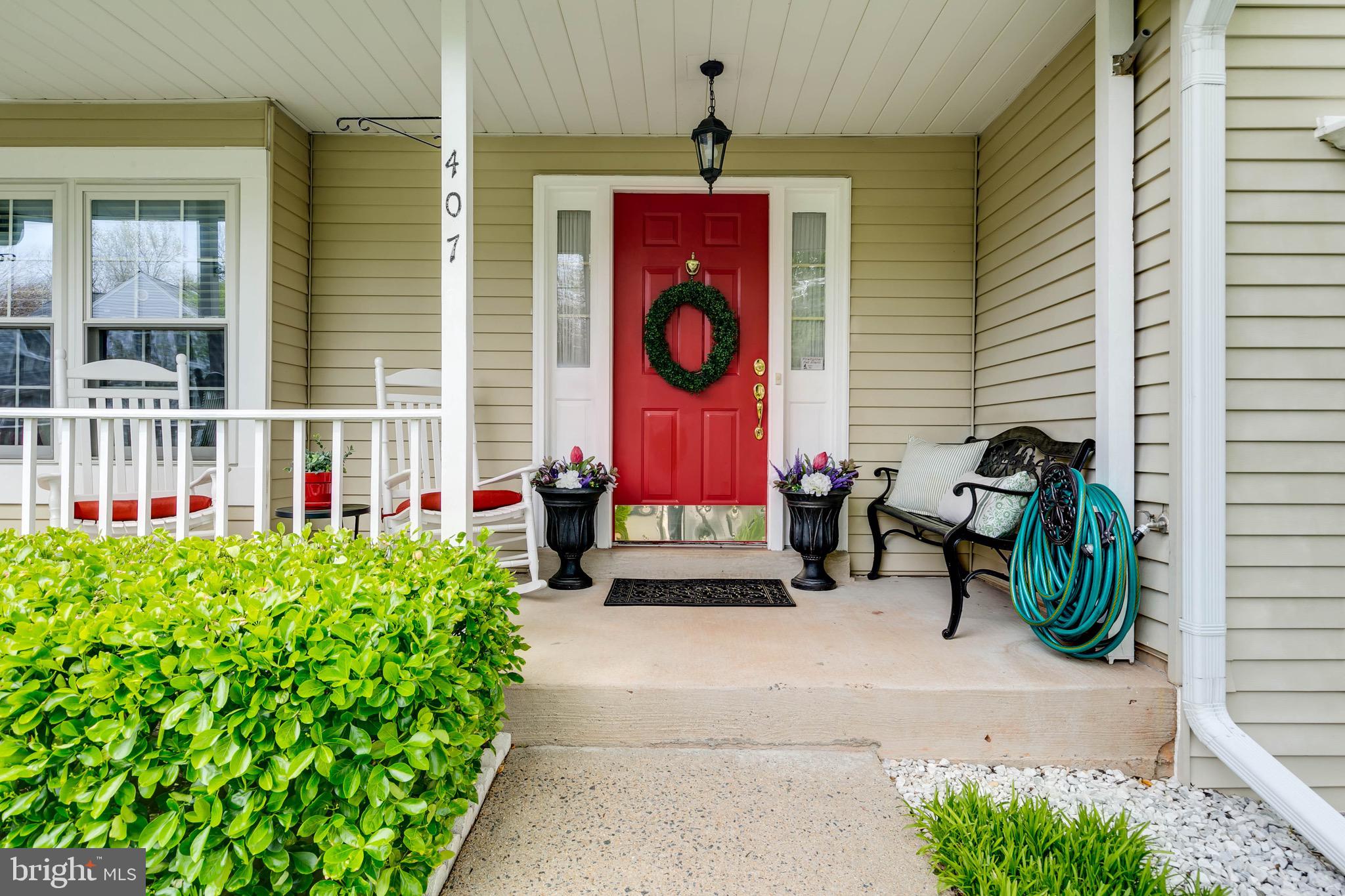 407 Spring Ridge Court Sterling, VA 20164 - Photo 3 of 50 Gallery Image 3