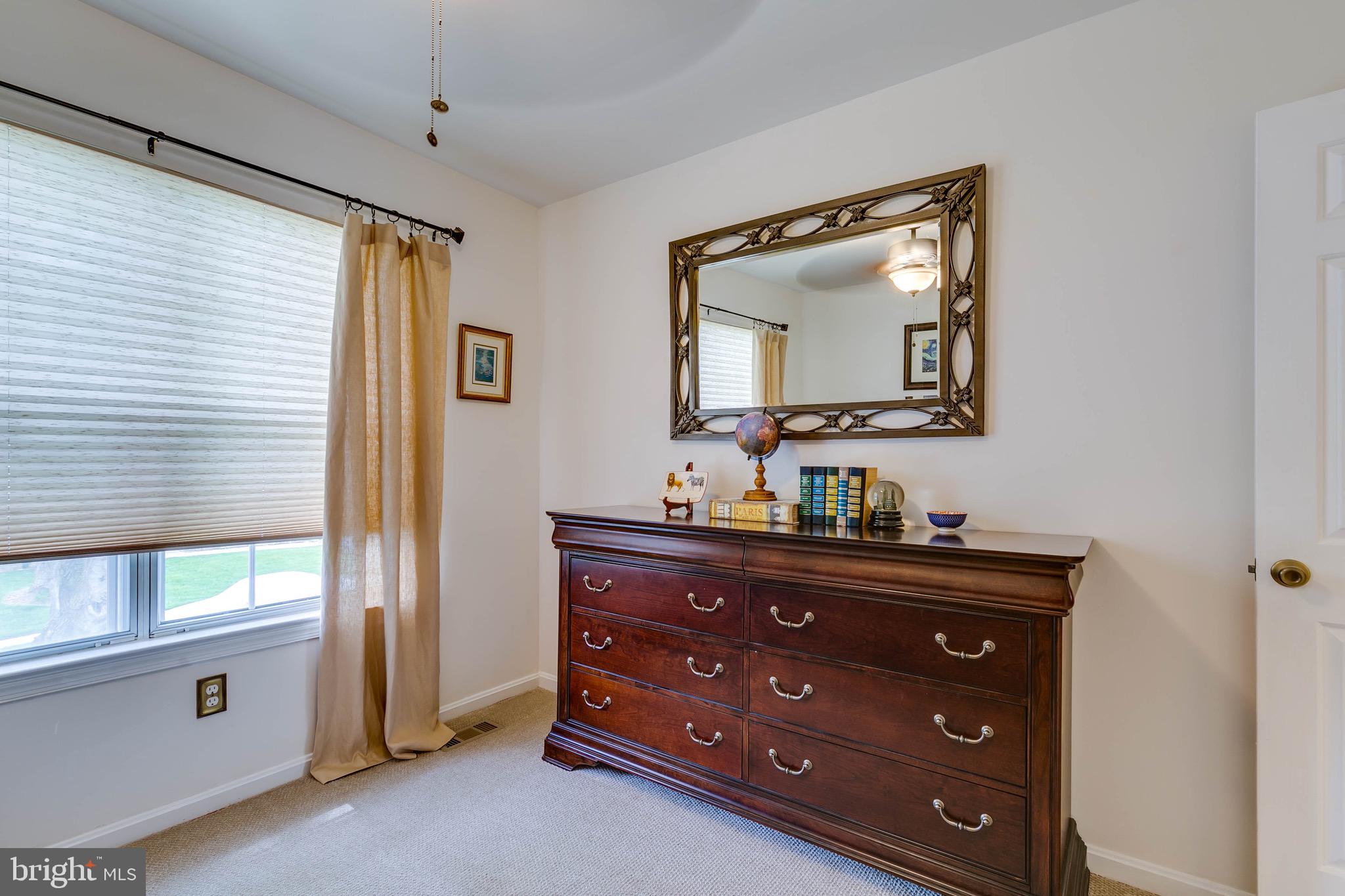 407 Spring Ridge Court Sterling, VA 20164 - Photo 26 of 50 Gallery Image 26