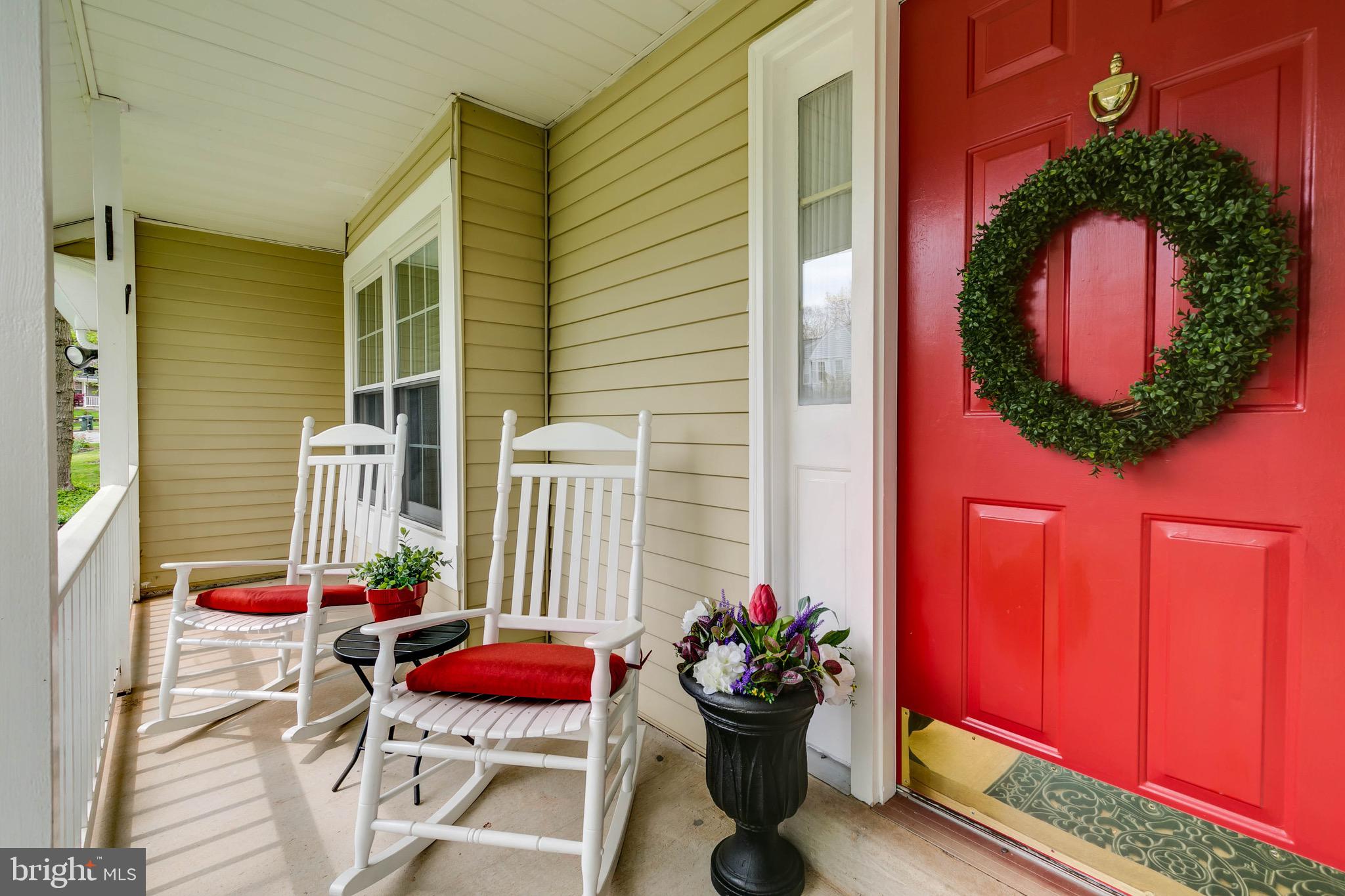 407 Spring Ridge Court Sterling, VA 20164 - Photo 4 of 50 Gallery Image 4