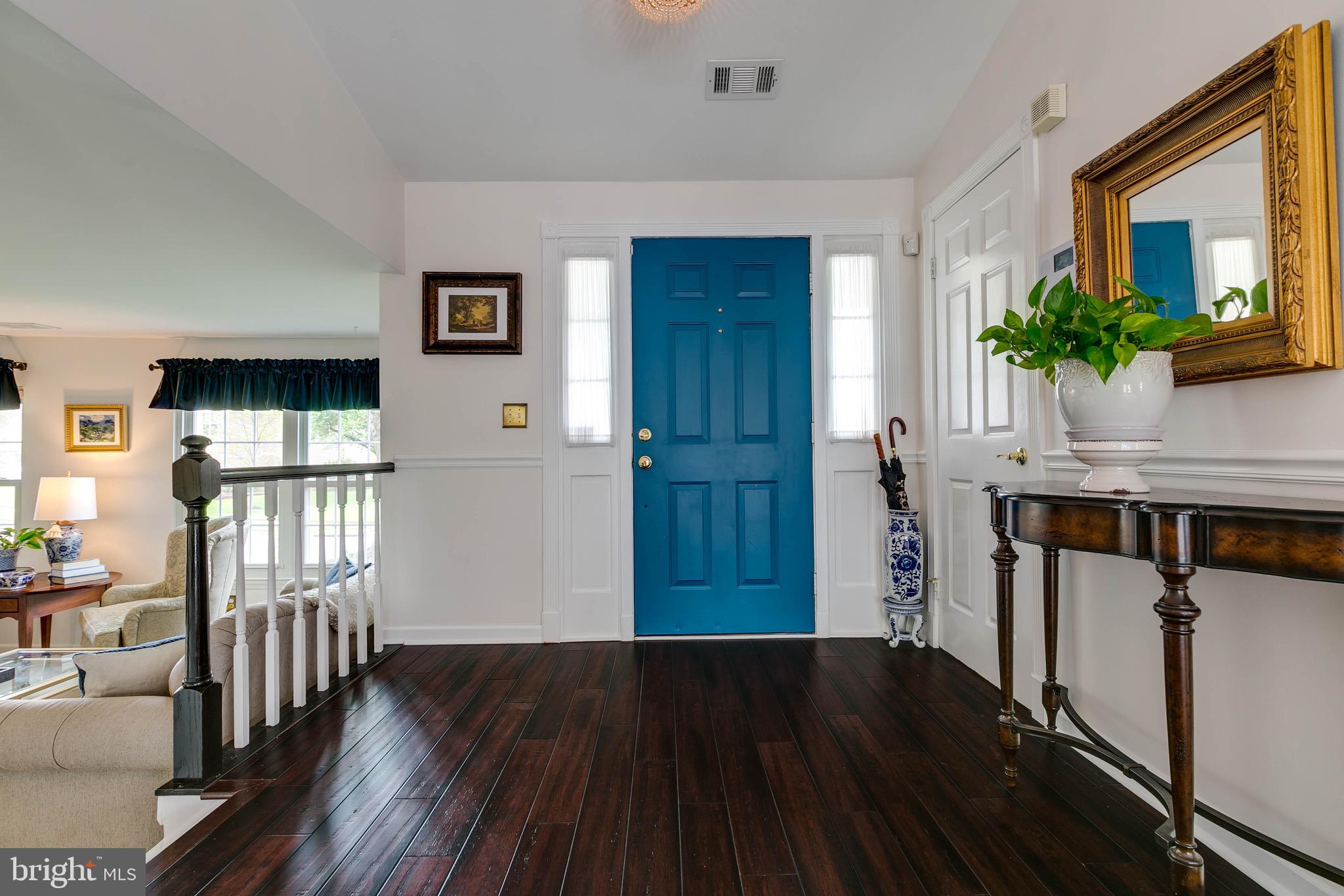 407 Spring Ridge Court Sterling, VA 20164 - Photo 7 of 50 Gallery Image 7