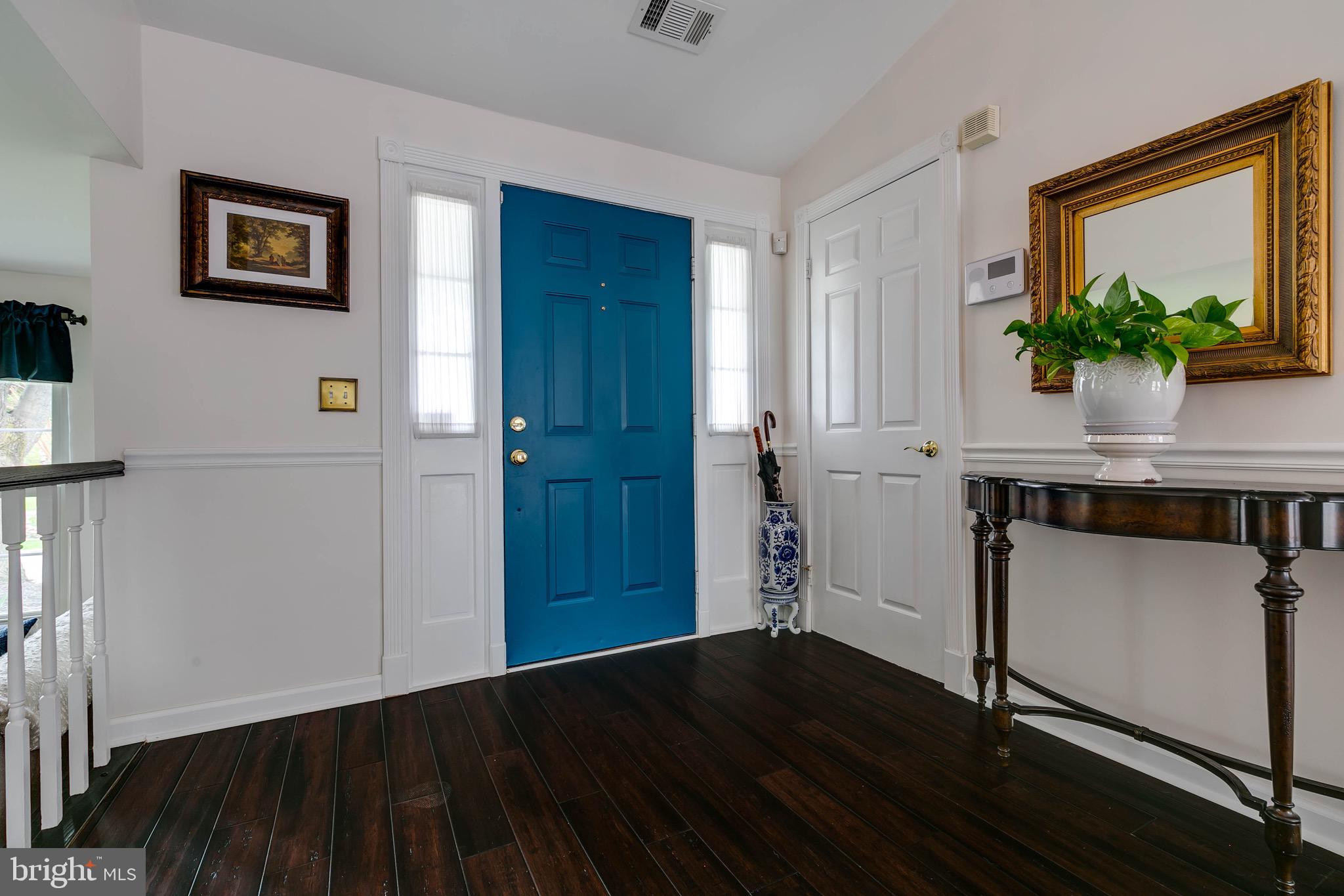 407 Spring Ridge Court Sterling, VA 20164 - Photo 9 of 50 Gallery Image 9