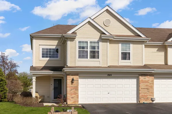 $269,000 | 1989 Waverly Way, Montgomery, IL 60538