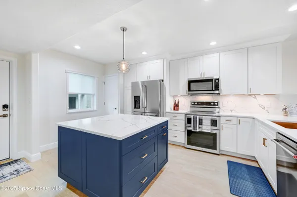 $3,500 | 199 Jimmy Buffett Mem Highway, Unit A104, Satellite Beach, FL 32937