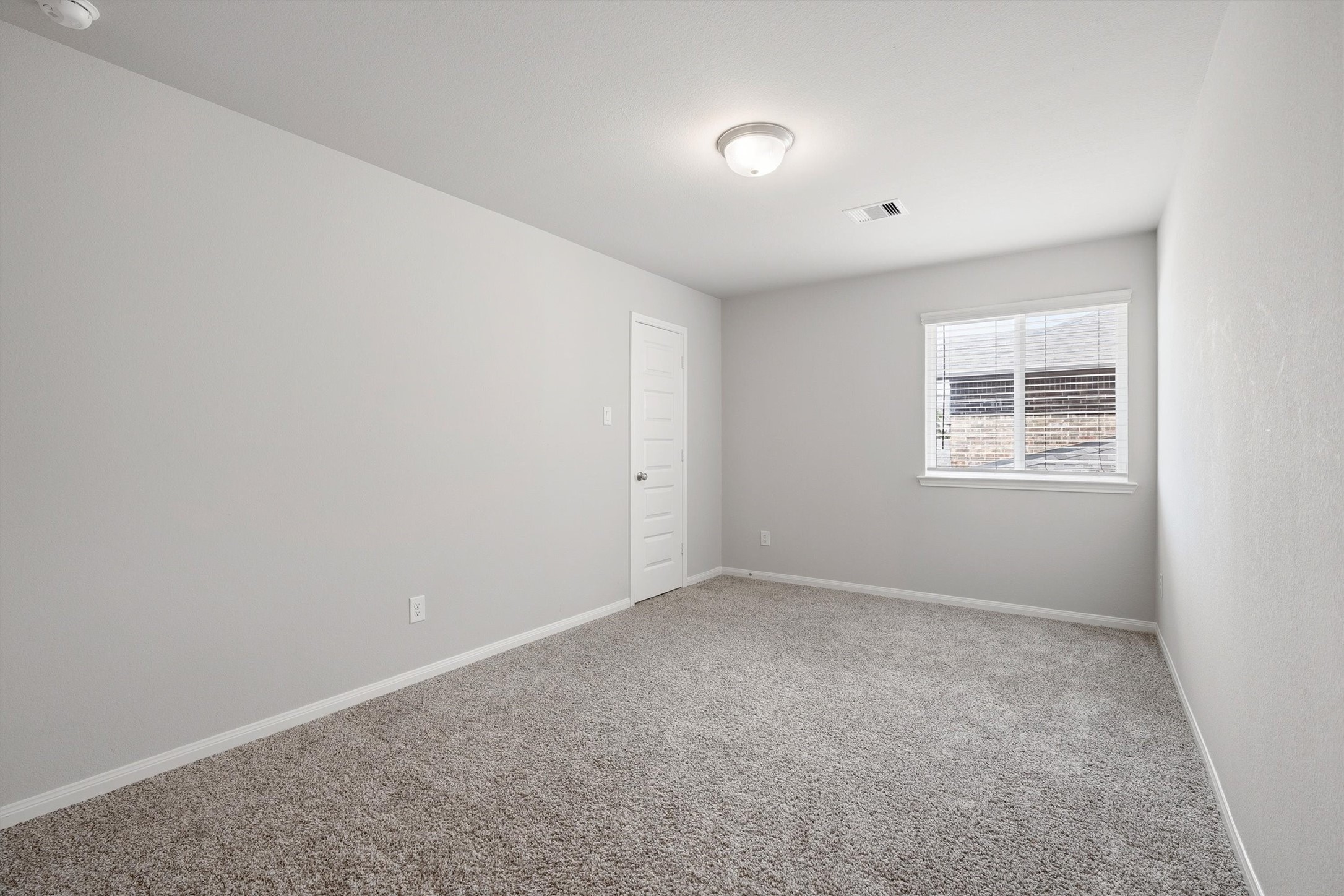 2413 Olancha Drive Rosharon, TX 77583 - Photo 28 of 41 Secondary bedrooms have so good sizes