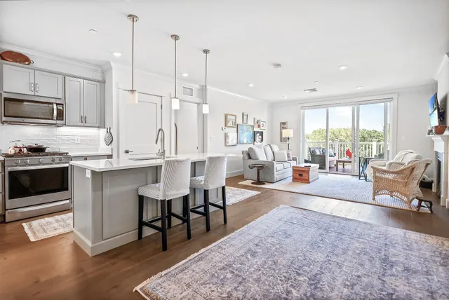 $625,000 | 7 Longview Drive, Unit 305, Atkinson, NH 03811