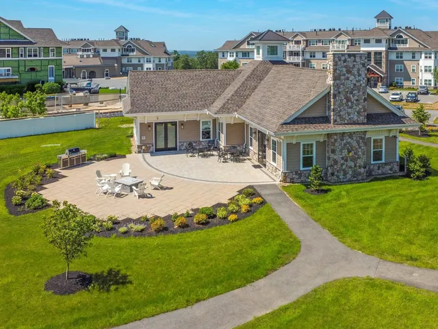 $625,000 | 7 Longview Drive, Unit 305, Atkinson, NH 03811