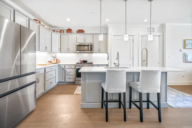 $625,000 | 7 Longview Drive, Unit 305, Atkinson, NH 03811