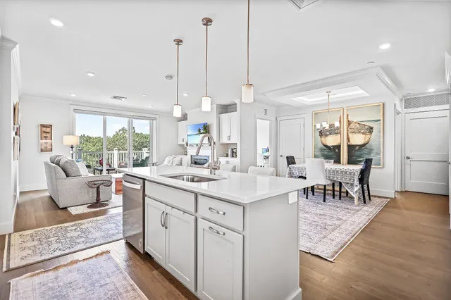 $625,000 | 7 Longview Drive, Unit 305, Atkinson, NH 03811