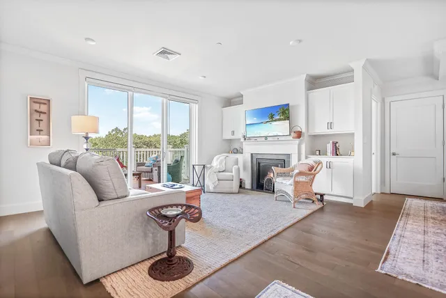 $625,000 | 7 Longview Drive, Unit 305, Atkinson, NH 03811